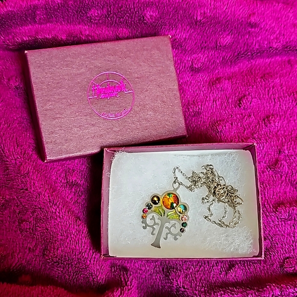 Seeka Swarovski Tree of Life Necklace~ Amazing $90 - Picture 6 of 8